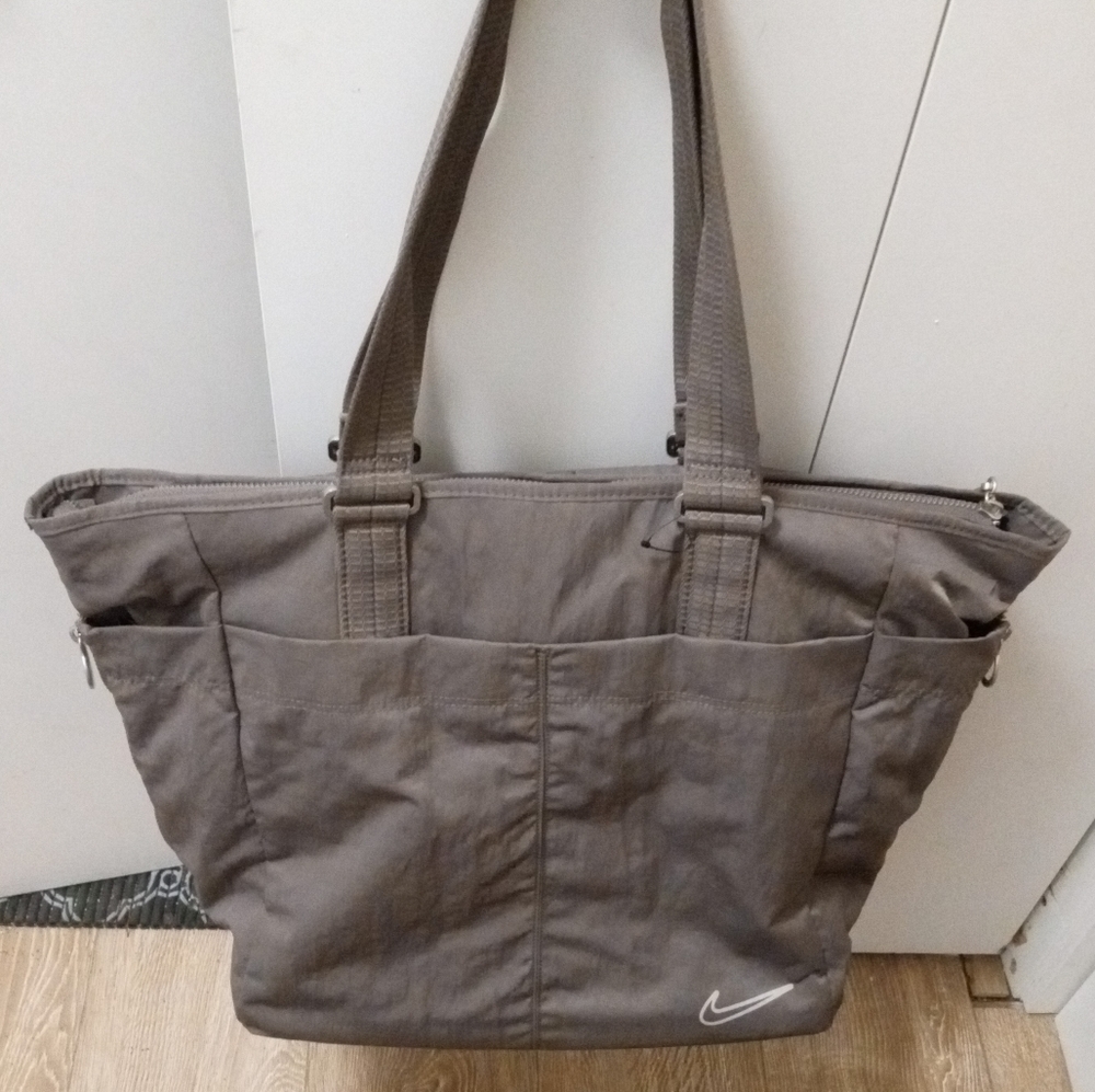NIKE LARGE TOTE BAG, GREY,